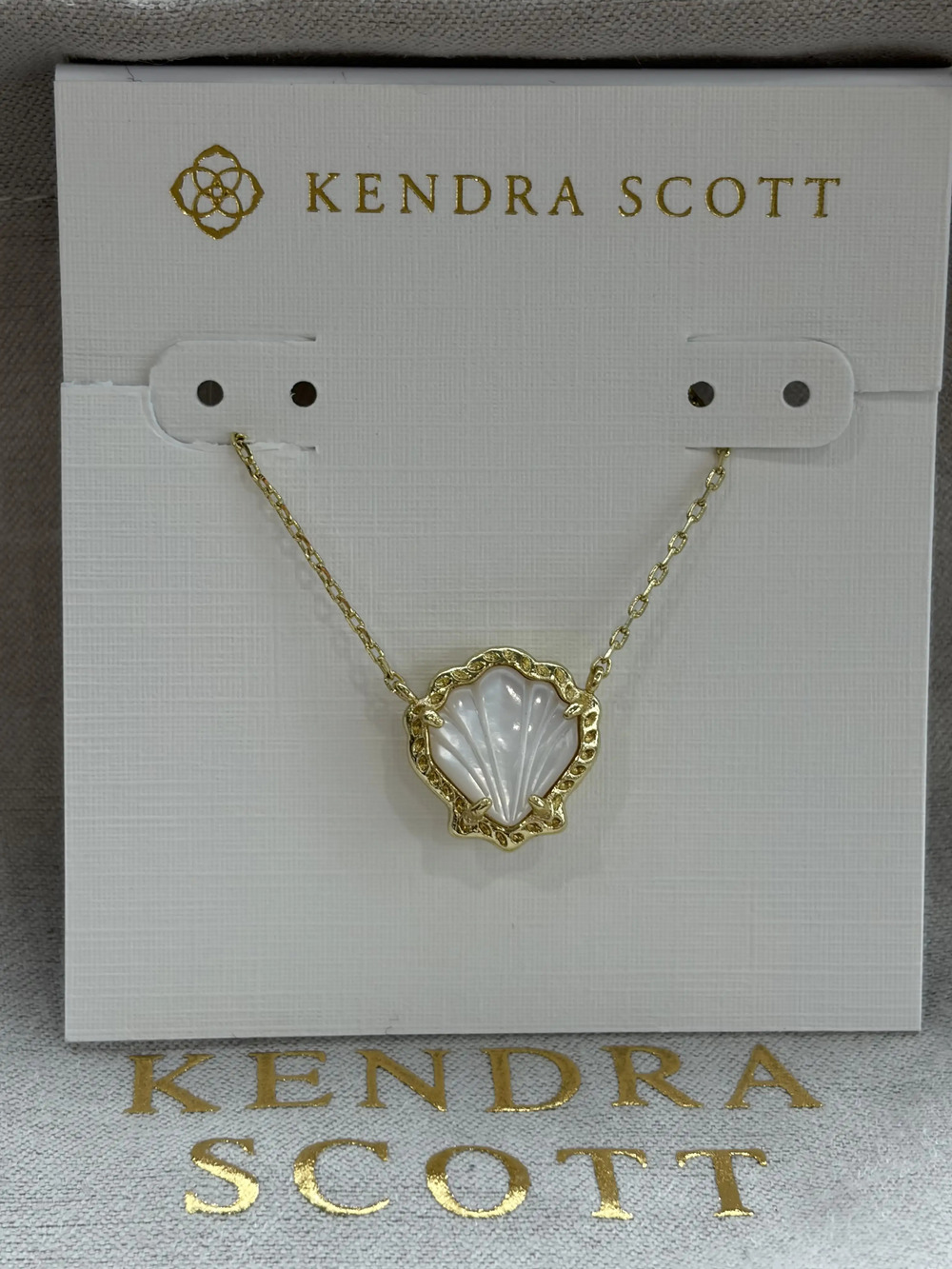 Kendra Scott pink necklace